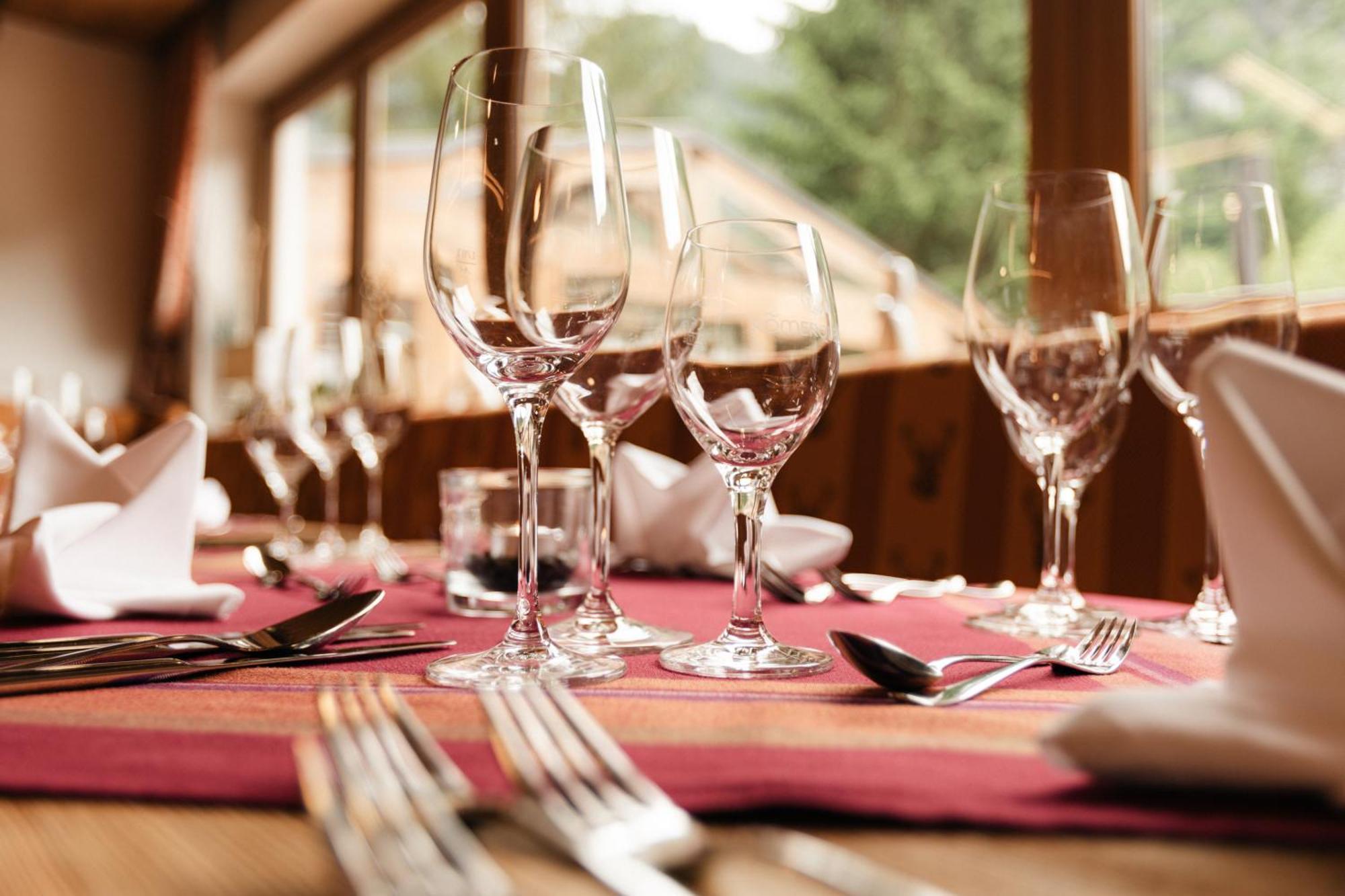 Hotel Kuenstleralm カプルーン エクステリア 写真