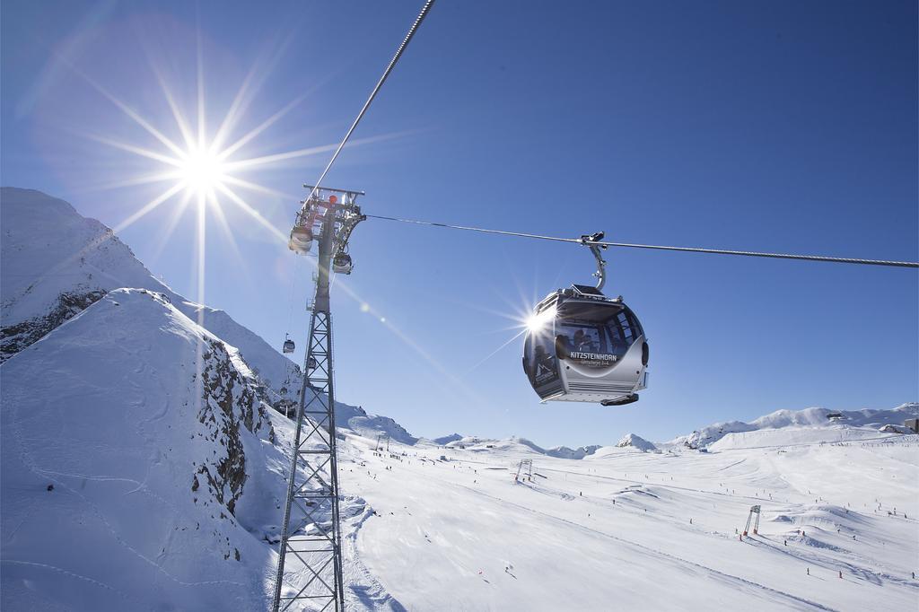 Hotel Kuenstleralm カプルーン エクステリア 写真