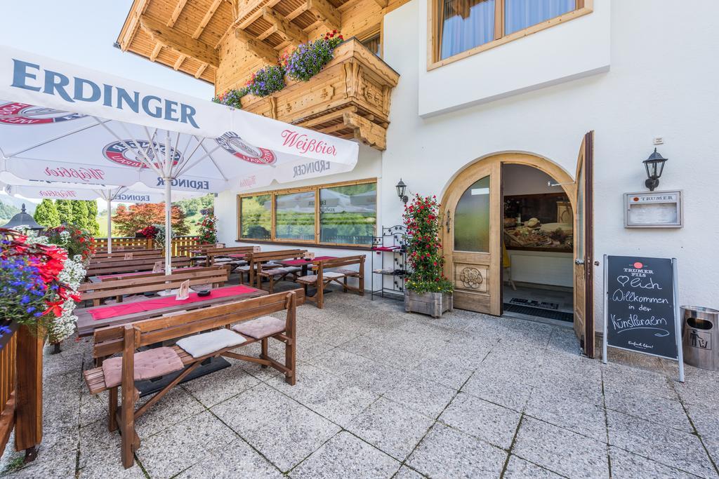 Hotel Kuenstleralm カプルーン エクステリア 写真
