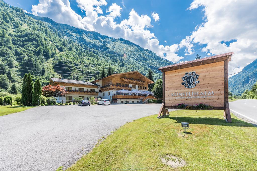 Hotel Kuenstleralm カプルーン エクステリア 写真