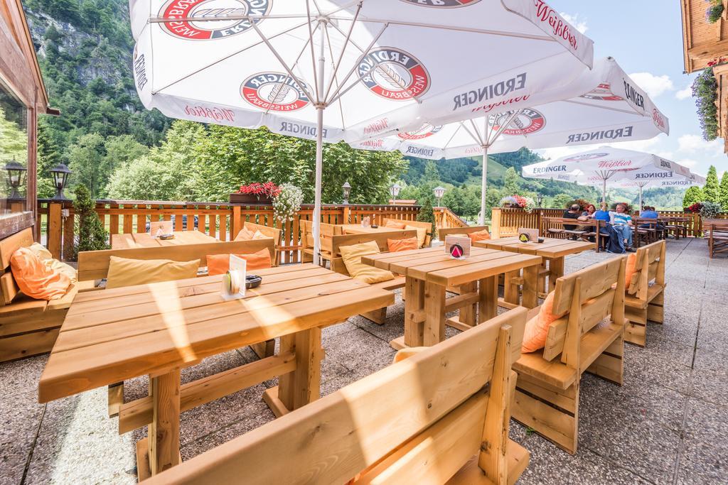 Hotel Kuenstleralm カプルーン エクステリア 写真