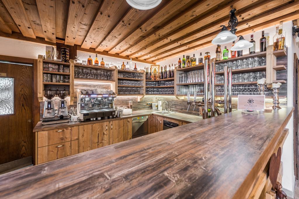 Hotel Kuenstleralm カプルーン エクステリア 写真